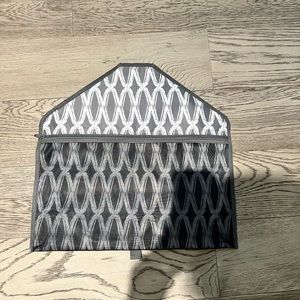 Thirty-One Gifts Belt Hanging Belt/Scarf Organizer